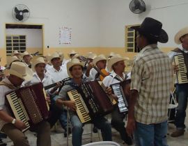 Imagem de Quirinópolis tem sua orquestra de sanfoneiros