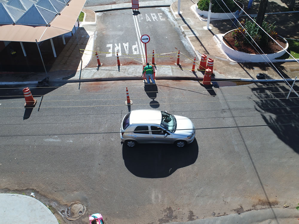 Imagem de Rua que “cortava” praça da Vila Borges é fechada