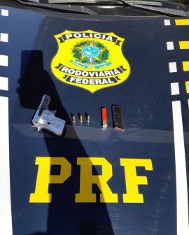 Imagem de PRF prende empresário por porte ilegal de arma de fogo