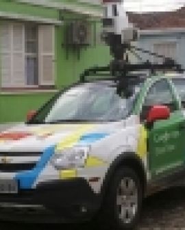 Imagem de Carro do Google Street View flagrado em Rio Verde
