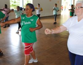 Imagem de Clube Dona Gercina recebe 12 mil pessoas por mês