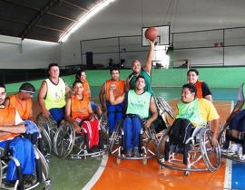 Imagem de Cadeirantes rio-verdenses são destaque no basquete