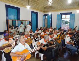 Imagem de Orquestra de Sanfoneiros e Violeiros prepara novo show