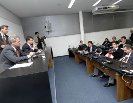 Imagem de Deputados definem máximo de alunos em sala de aula