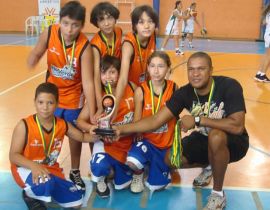 Imagem de Basquete rio-verdense é destaque na capital