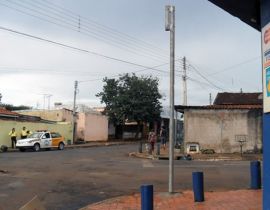 Imagem de Prefeitura coloca semáforo na Vila Olinda