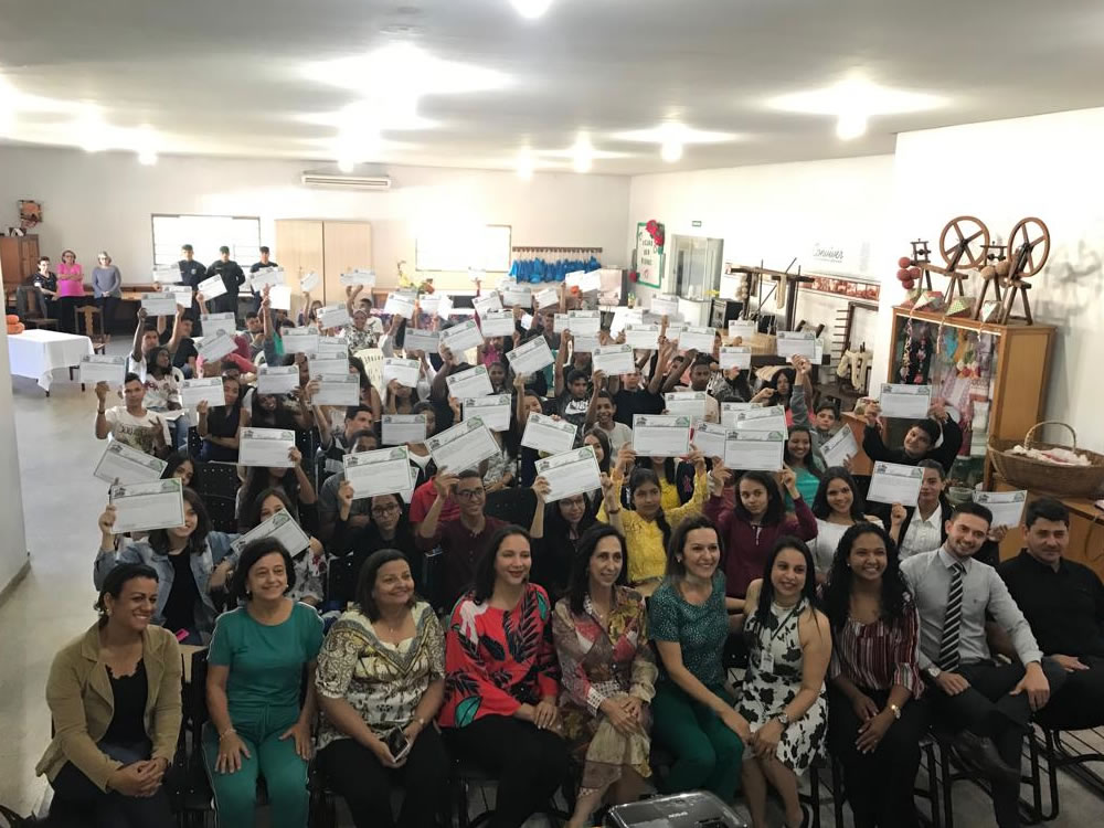 Imagem de Mais uma turma do Programa Jovem Trabalhador é certificada