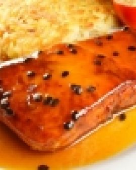 Imagem de Receita do dia: Salmão ao molho de maracujá
