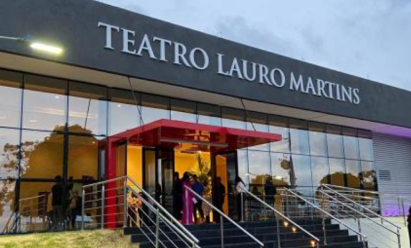 Imagem de De grandes shows ao humor: Teatro Lauro Martins se consolida como palco cultural de Rio Verde