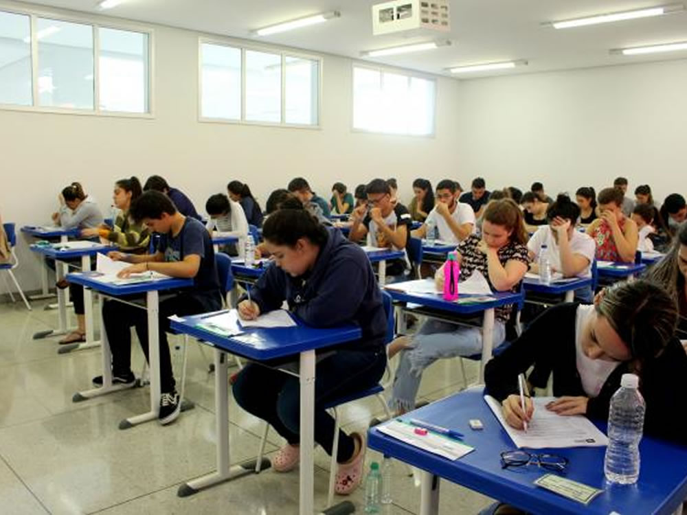 Imagem de Candidatos de todo o país participam do Vestibular de Medicina da UniRV