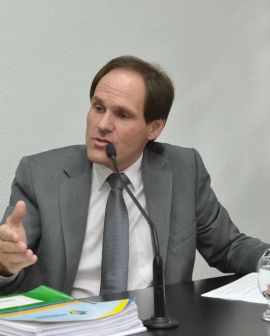 Imagem de Lissauer Vieira convida parlamentares para abertura da Tecnoshow Comigo