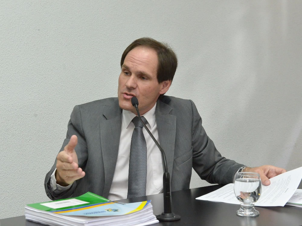 Imagem de Lissauer Vieira convida parlamentares para abertura da Tecnoshow Comigo