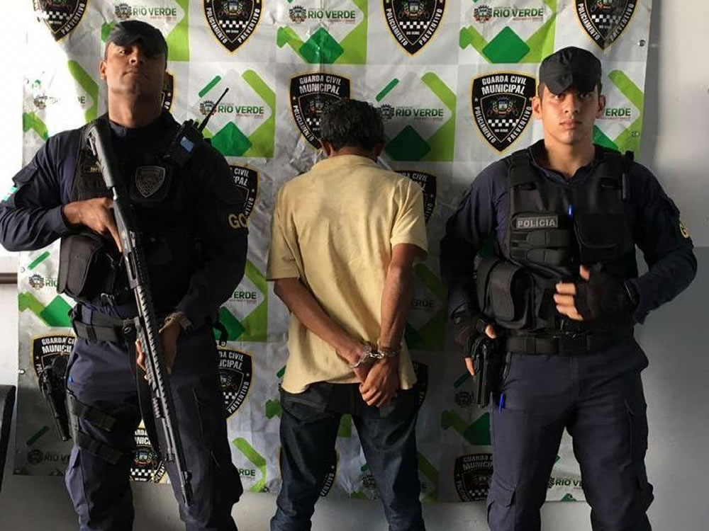 Imagem de Foragido preso no Espelho D’água, em Rio Verde