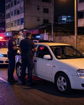 Imagem de Motorista sem habilitação é preso por suspeita de embriaguez ao volante em Rio Verde