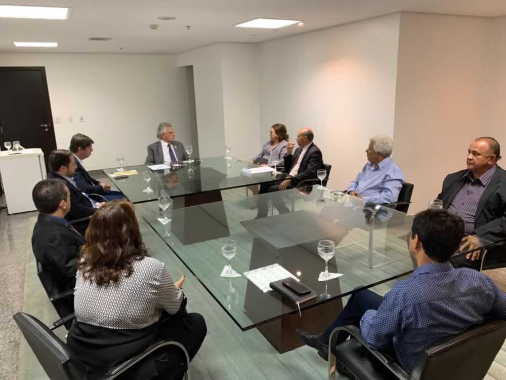 Imagem de Karlos Cabral reivindica área para construção de feira coberta na cidade de Goiás