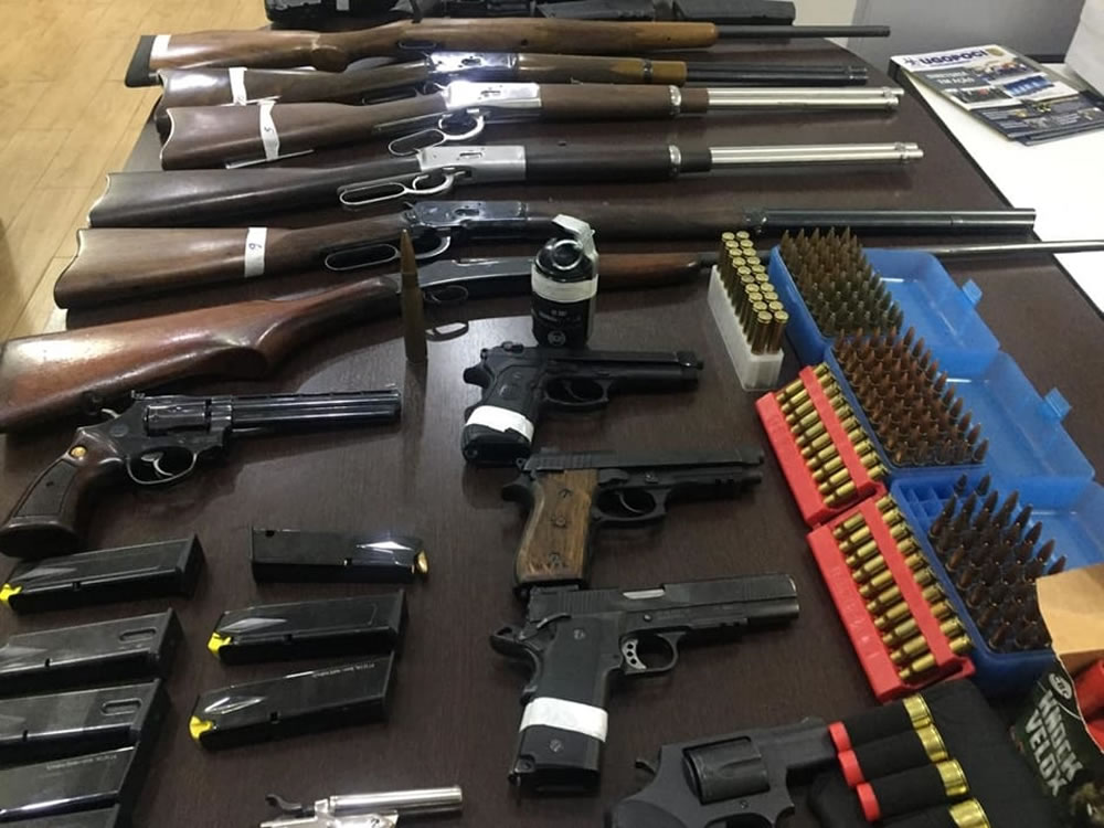 Imagem de Policial civil é preso suspeito de traficar armas de grosso calibre