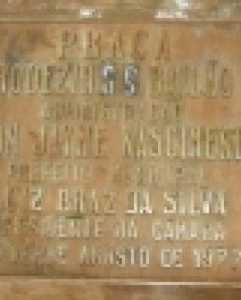 Imagem de Crônicas rio-verdenses: a praça do Zero Grau
