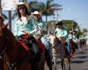 Imagem de Desfile de cavaleiros agitou domingo
