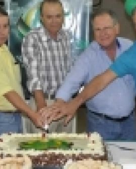 Imagem de Café da manhã brindou aniversário