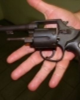 Imagem de Menores detidos com arma de fogo