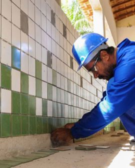 Imagem de Caiado promete entregar reformas em 32 escolas de Goiás até setembro