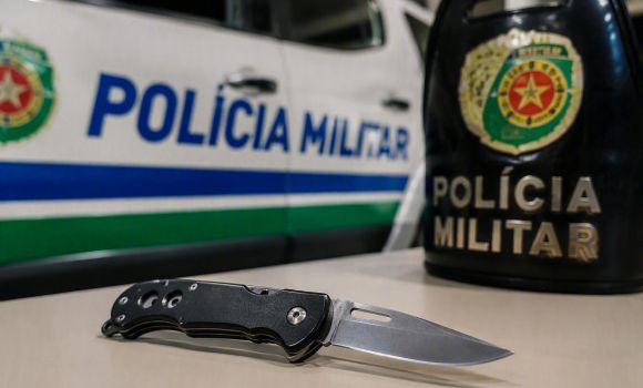 Imagem de Homem é detido após desobedecer ordem policial em comércio no Centro de Rio Verde