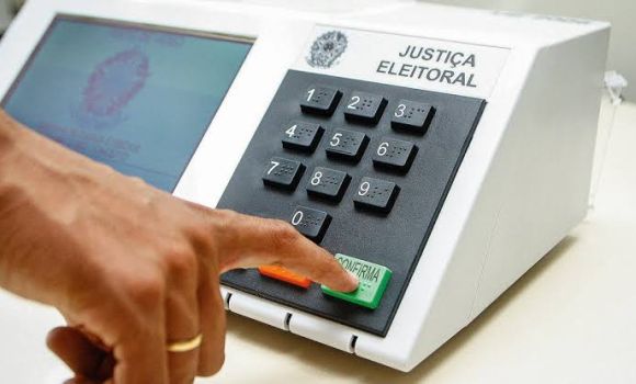 Imagem de Pesquisas confirmam liderança de Daniel Vilela, mas divergem sobre distância e segundo lugar em Goiás