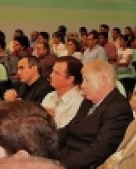 Imagem de Câmara entregará mais títulos