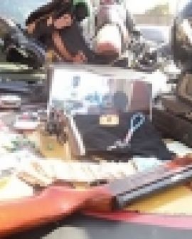 Imagem de Polícia prende assaltantes