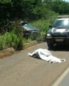 Imagem de Homem morre em capotamento