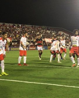 Imagem de Dragão goleia e avança à semifinal