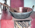 Imagem de O tacho de cobre e a colher de pau