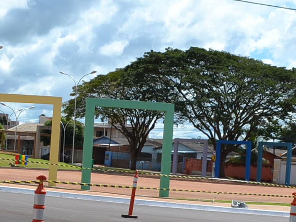 Imagem de Prefeitura interdita Praça da Morada do Sol