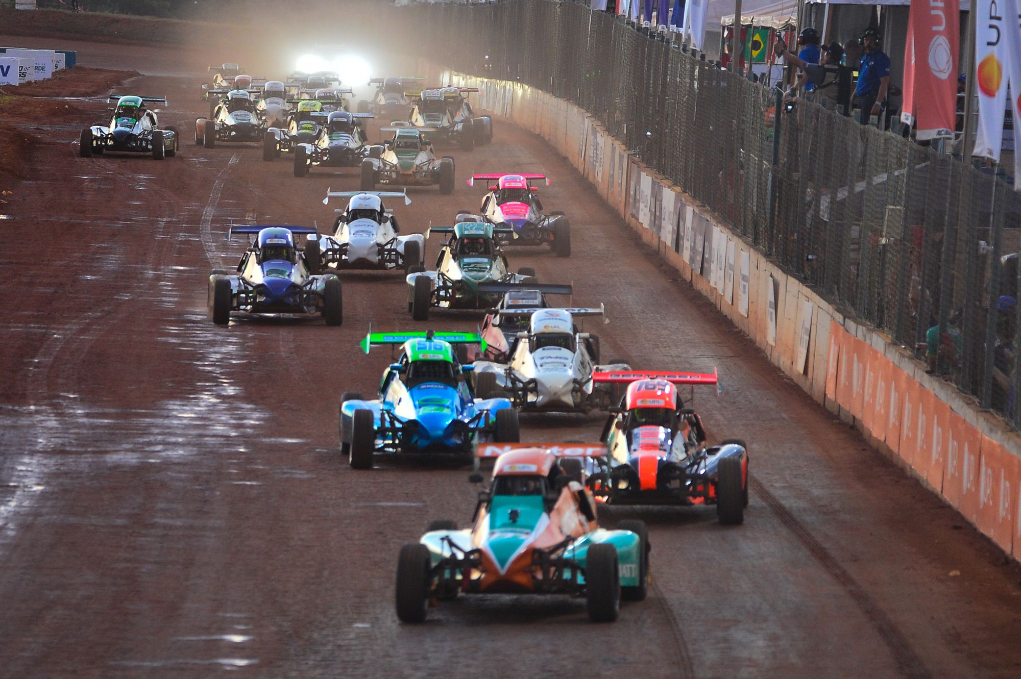 Imagem de Rio Verde recebe a 2ª etapa do Autocross Brasil e define os campeões do Kartcross Brasil 2026
