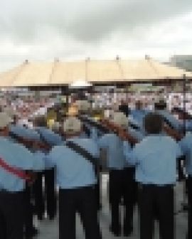 Imagem de Orquestra de Violeiros faz show para 15 mil pessoas