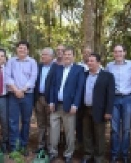 Imagem de Autoridades participaram do lançamento do Jardim Botânico