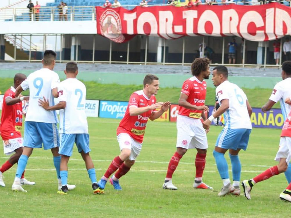 Imagem de Sete times lutam por três vagas restantes na segunda fase do Goianão
