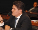 Imagem de Deputado comemora aprovação do Código Florestal