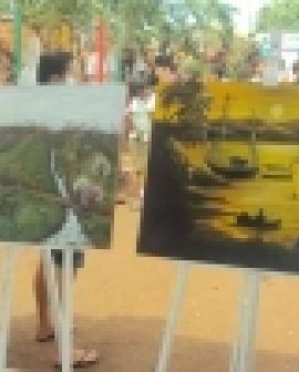 Imagem de Crianças se divertem e aprendem sobre Pop Art