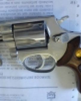 Imagem de Dupla detida no Céu Azul com arma de fogo