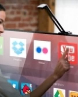 Imagem de Projetor transforma qualquer TV em uma super tela touchscreen
