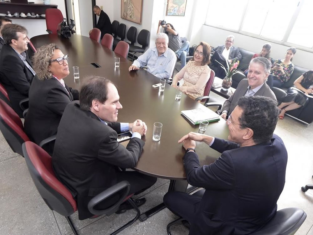 Imagem de Lissauer firma parcerias com a UFG e aprimora projeto Politizar