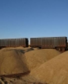 Imagem de PRF apreende 14 caminhões por excesso de peso