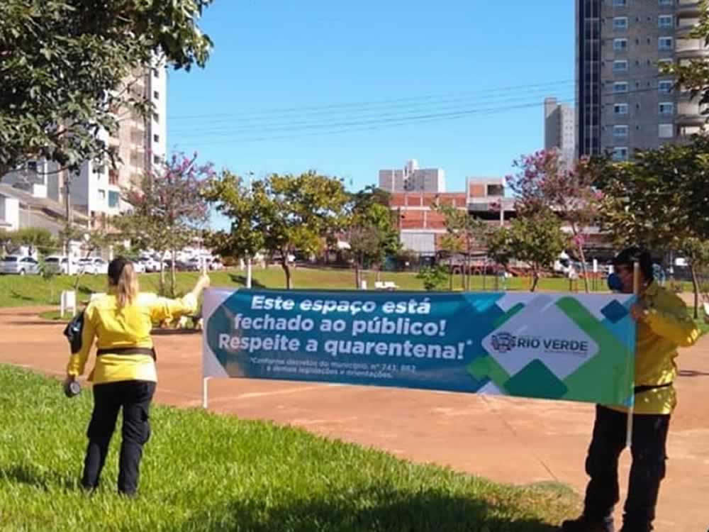 Imagem de Prefeitura reforça interdição do Espelho D’água