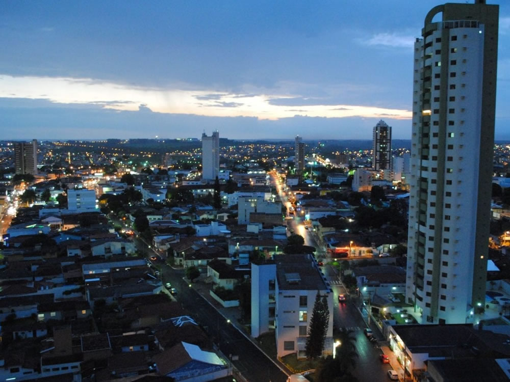 Imagem de Outubro deve ter nove dias de chuva e ser o 2º mês mais quente do ano em Rio Verde