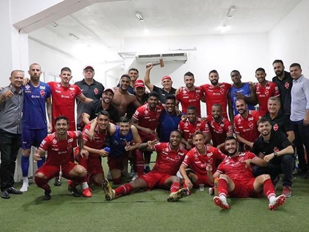 Imagem de Vila arranca empate fora de casa
