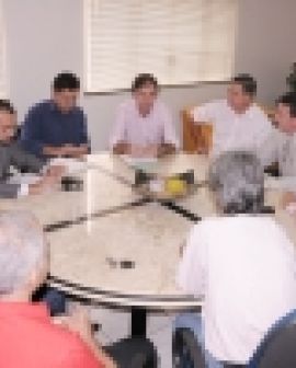 Imagem de Trânsito de caminhões em debate