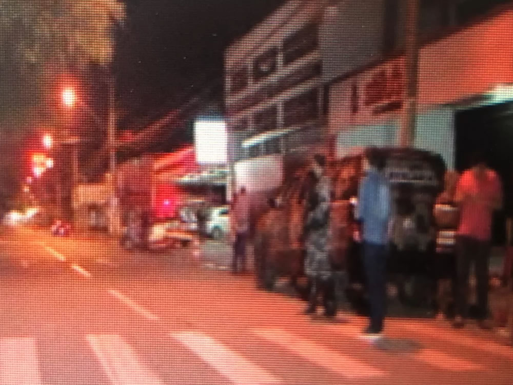 Imagem de Homem tenta assaltar uma policial militar e acaba morto