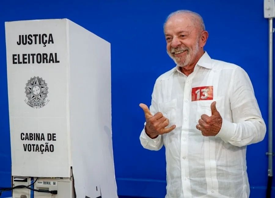 Imagem de Rio Verde dá ampla vitória a Flávio Bolsonaro, mas Lula vence eleição no país