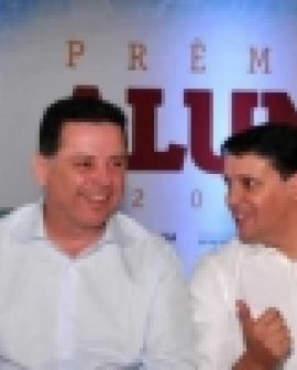 Imagem de Governador entregou ‘Prêmio Aluno’ em Rio Verde
